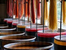 Proceso tintura natural taller artesanal